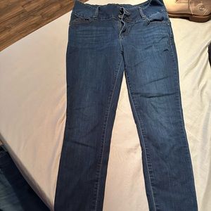 Women’s high rise jeans